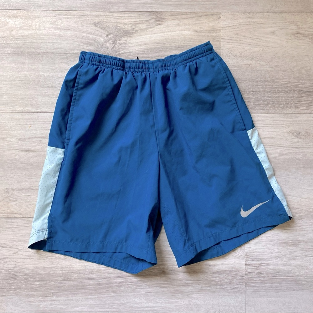 Nike Blue Athletic Shorts Men’s Size Small